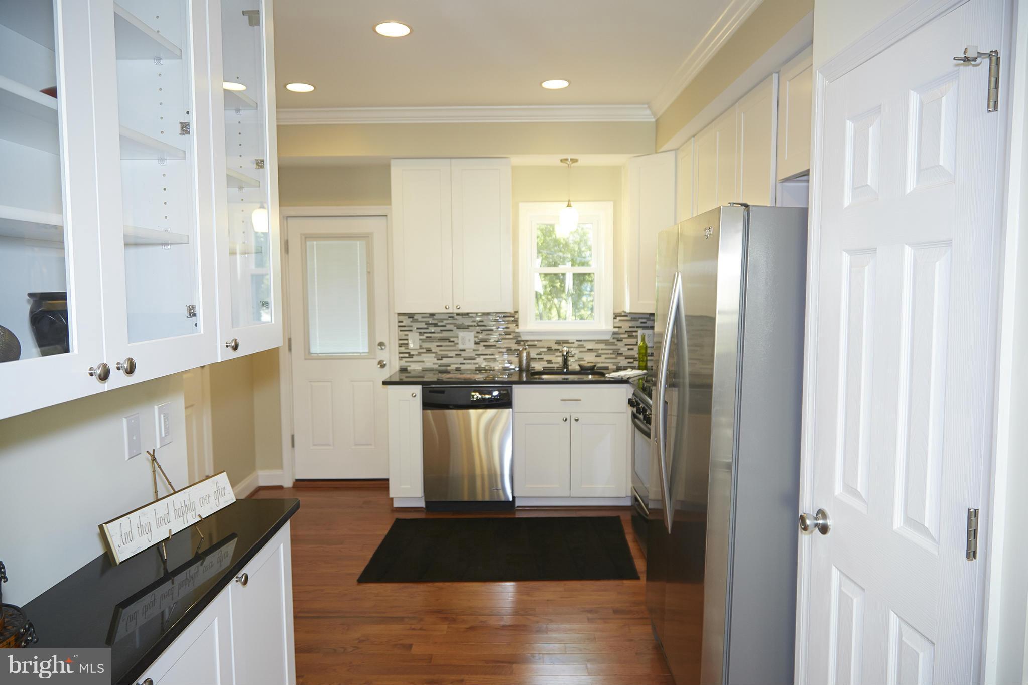4911 Catalpha Road Baltimore, MD 21214 - Photo 10 of 30 Kitchen