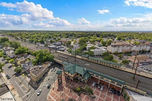 $2,200 | 1 Carriage City Plaza, Unit 1203, Rahway, NJ 07065