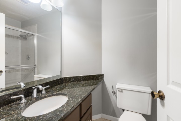 1500 Canbury Court, Unit B2 Wheeling, IL 60090 - Photo 11 of 24