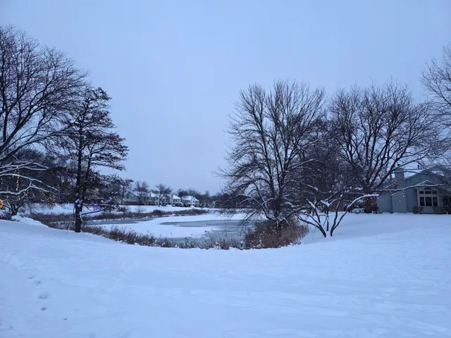 $279,900 | 1500 Canbury Court, Unit B2, Wheeling, IL 60090