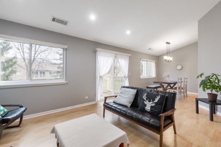 1500 Canbury Court, Unit B2 Wheeling, IL 60090 - Photo 5 of 24