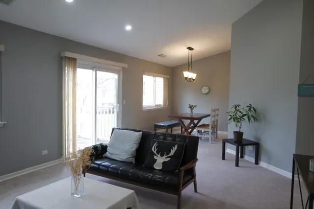 $279,900 | 1500 Canbury Court, Unit B2, Wheeling, IL 60090