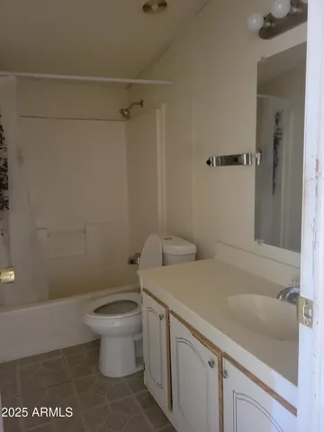 $1,100 | 2548 North Calle Tercero, Huachuca City, AZ 85616