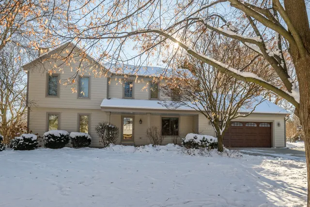 $619,900 | W281-n7030 North Huntington Court, Merton, WI 53029