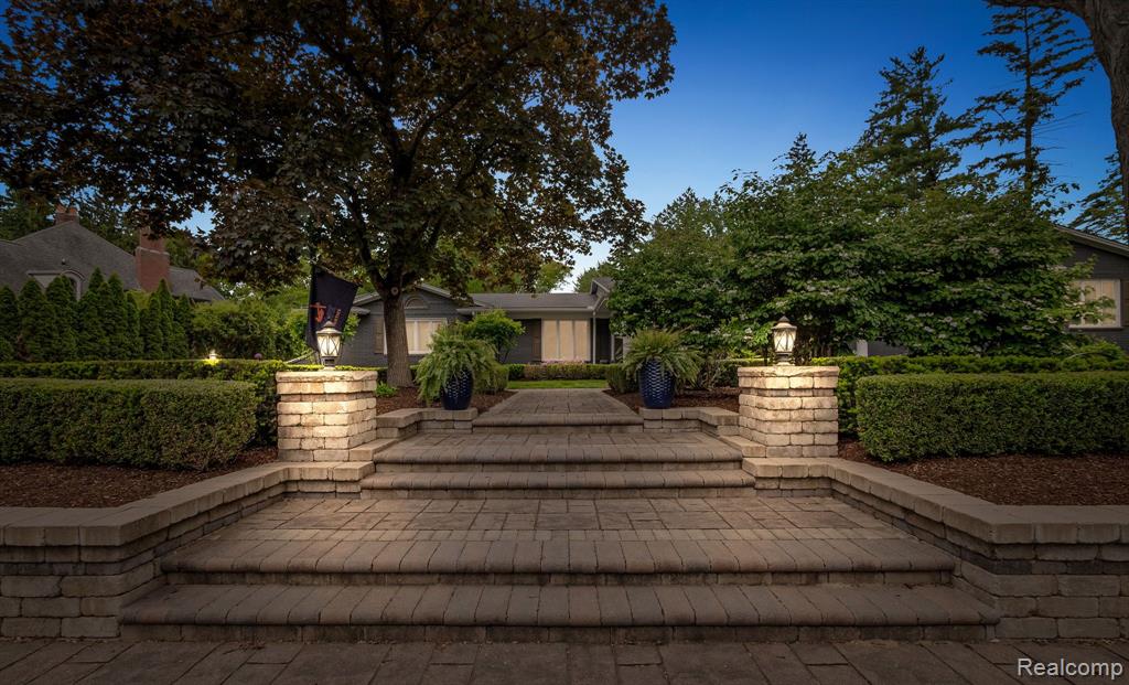 4906 Charing Cross Road Bloomfield Hills, MI 48304 - Photo 70 of 87 Gallery Image 70
