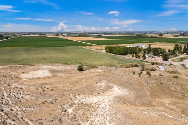 $1,200,000 | 2051 West Thompson Road, Homedale, ID 83628