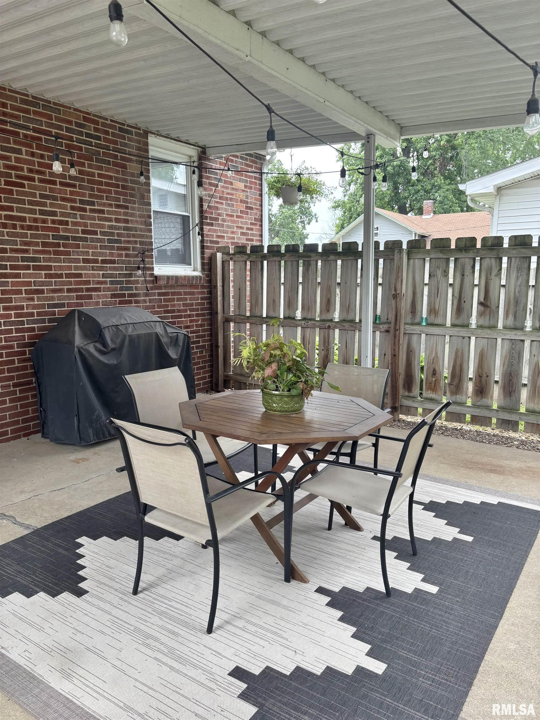 2014 North 9th Street Springfield, IL 62702 - Photo 68 of 83
