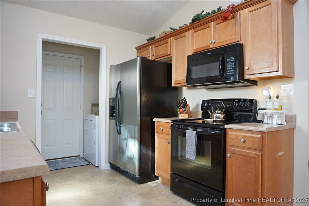 808 Bramblegate Road Hope Mills, NC 28348 - Photo 7 of 27 Gallery Image 7