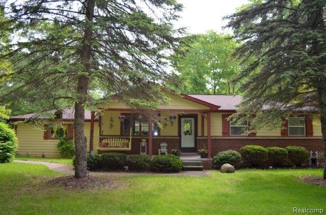 4701 Richardson Road Howell, MI 48843 - Photo 1 of 40 Richardson 001.jpg