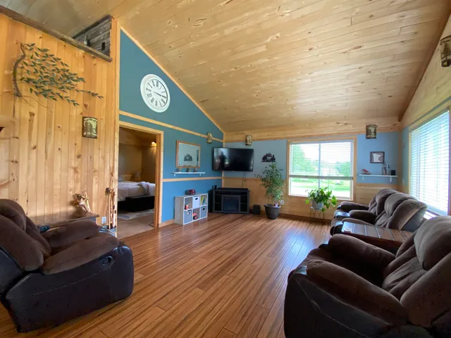 $319,000 | 3653 Front Street, Barnum, MN 55707