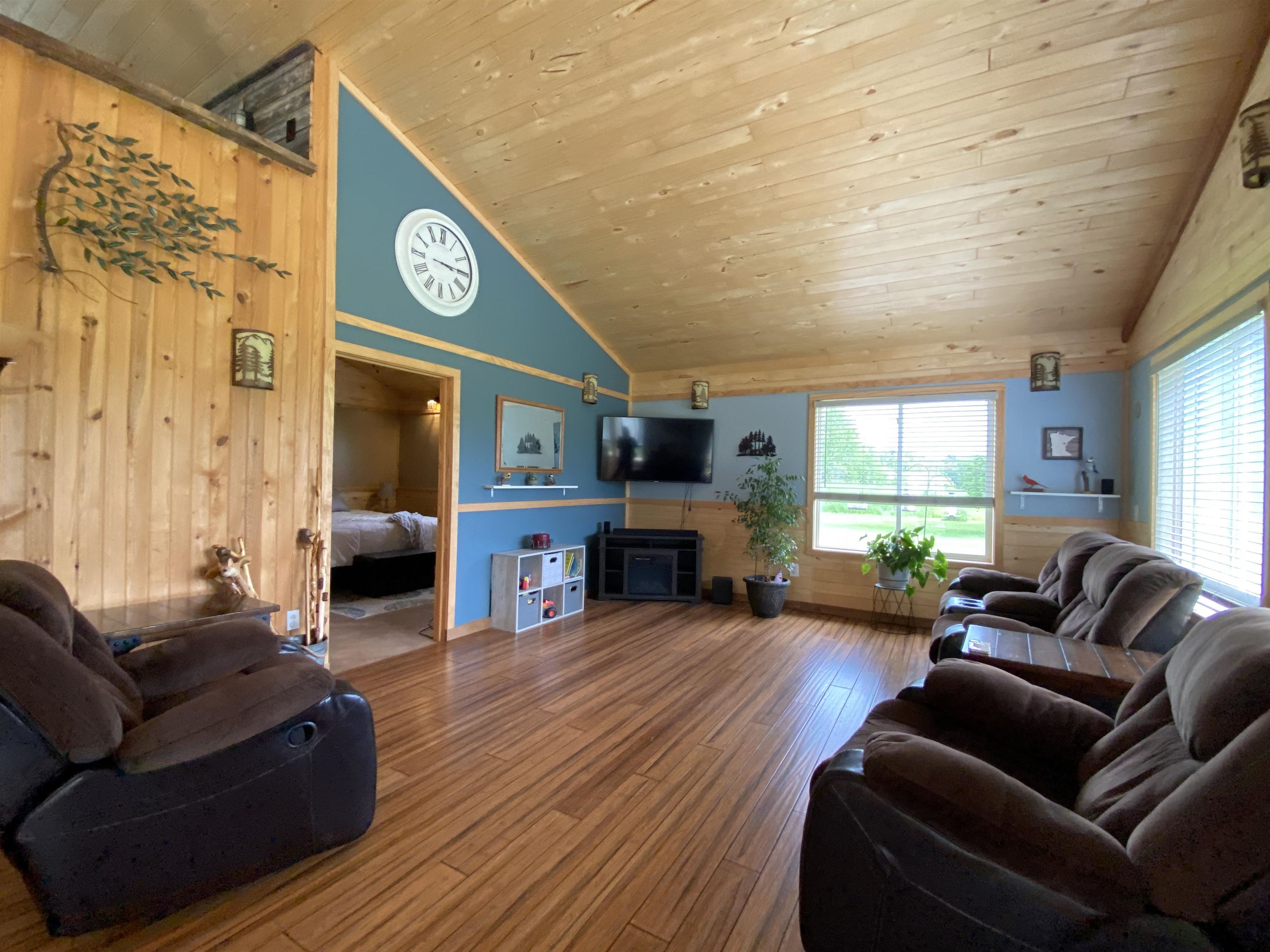 3653 Front Street Barnum, MN 55707 - Photo 4 of 50