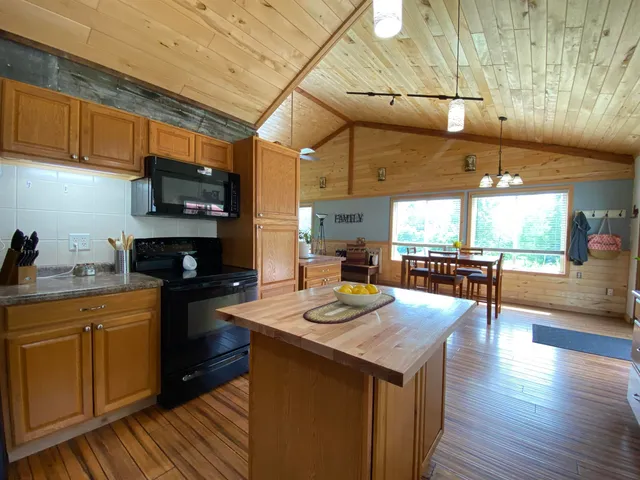 $319,000 | 3653 Front Street, Barnum, MN 55707