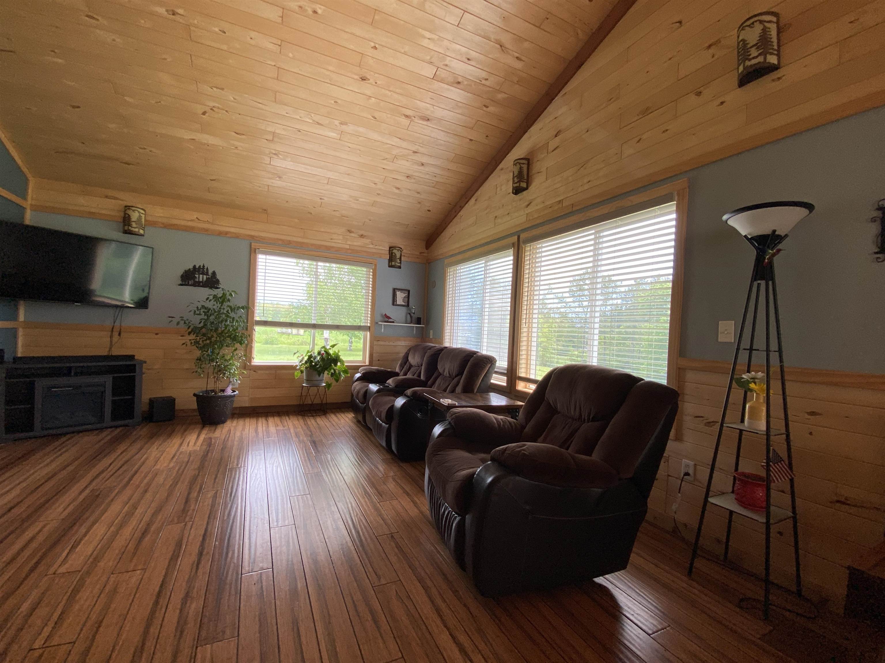 3653 Front Street Barnum, MN 55707 - Photo 9 of 50