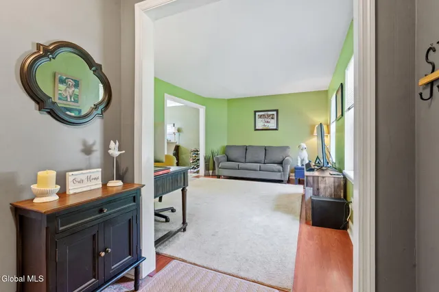 $409,900 | 417 Helderview Drive, Guilderland, NY 12009