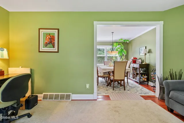 $409,900 | 417 Helderview Drive, Guilderland, NY 12009