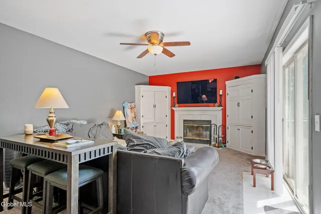 $409,900 | 417 Helderview Drive, Guilderland, NY 12009