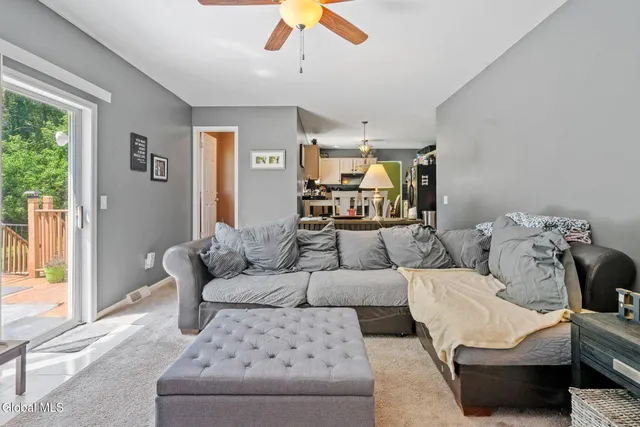 $409,900 | 417 Helderview Drive, Guilderland, NY 12009