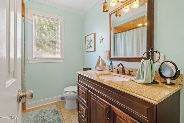 $409,900 | 417 Helderview Drive, Guilderland, NY 12009