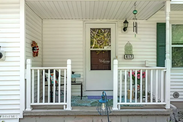 $409,900 | 417 Helderview Drive, Guilderland, NY 12009