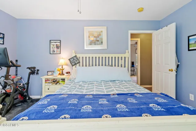 $409,900 | 417 Helderview Drive, Guilderland, NY 12009