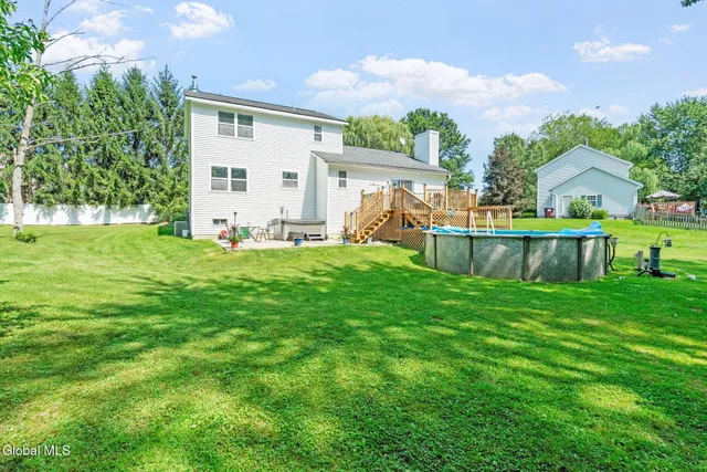 $409,900 | 417 Helderview Drive, Guilderland, NY 12009