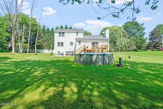 $409,900 | 417 Helderview Drive, Guilderland, NY 12009