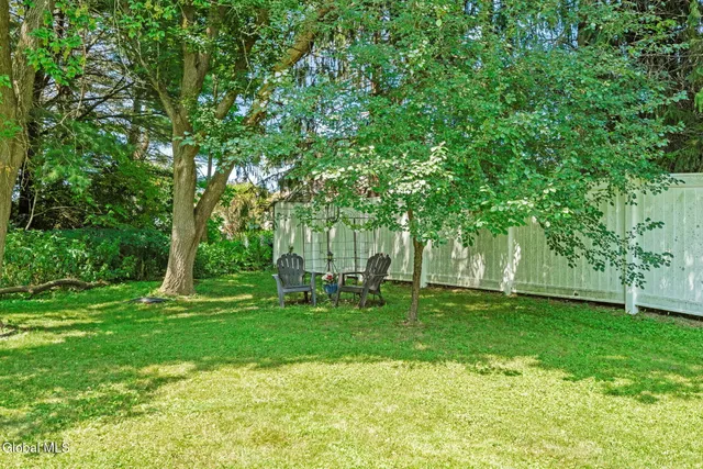 $409,900 | 417 Helderview Drive, Guilderland, NY 12009