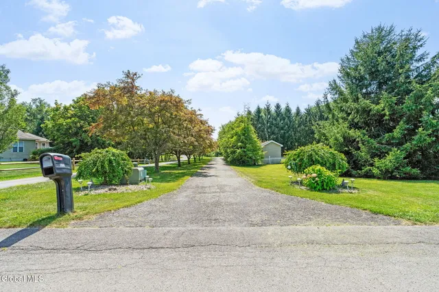 $409,900 | 417 Helderview Drive, Guilderland, NY 12009