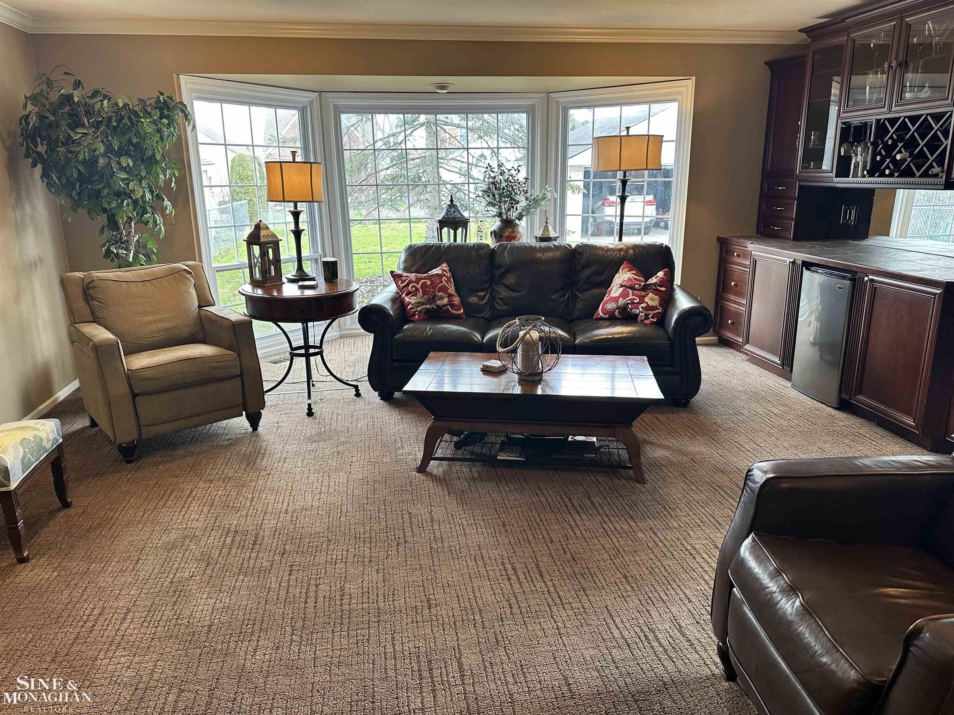 1832 Littlestone Road Grosse Pointe, MI 48236 - Photo 11 of 36 50137622-d380a1f8-1936-4aca-9d89-7bf3fb25d8f8.JPG