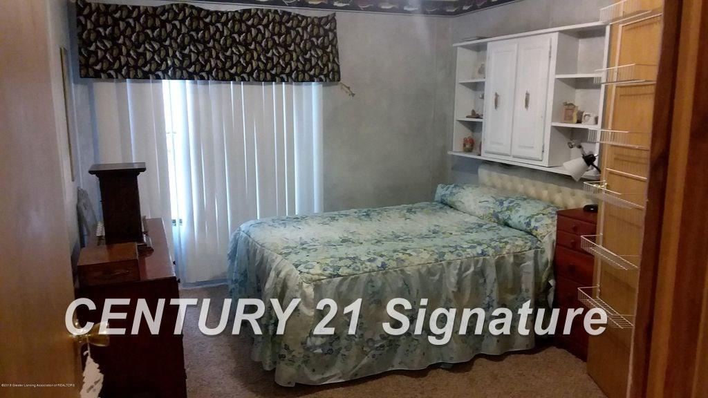 3280 East Pierson Road Flint, MI 48506 - Photo 11 of 23