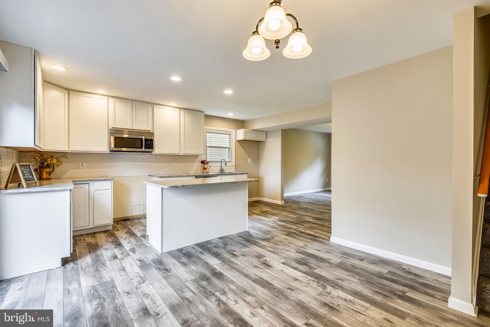 645 Saltzman Road Severna Park, MD 21146 - Photo 5 of 40 New Stainless Steel appliances on their way.