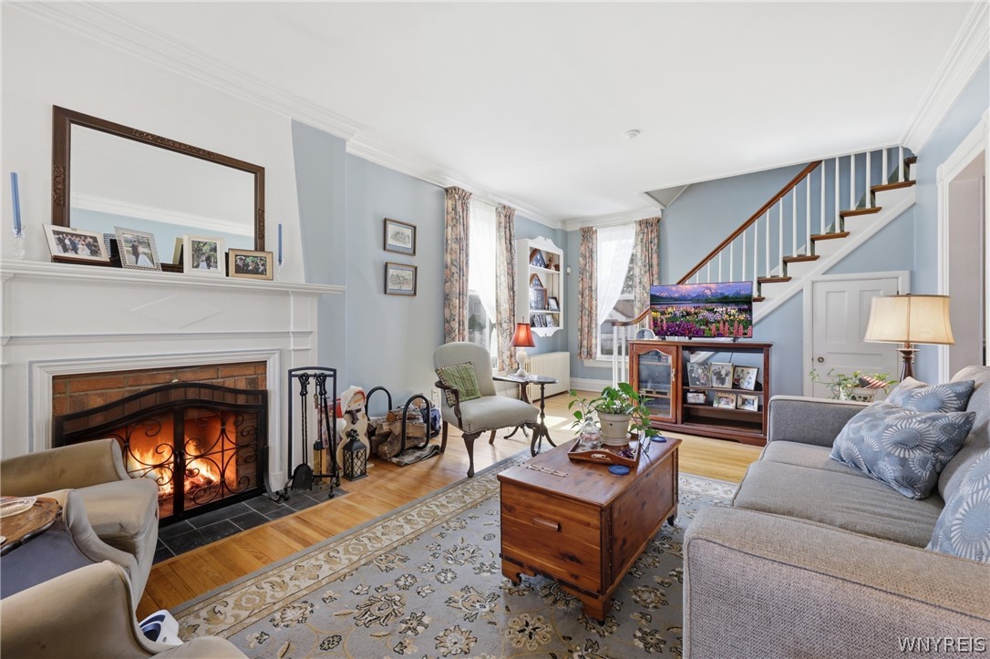 4140 Lewiston Road Niagara Falls, NY 14305 - Photo 11 of 44 Living Room