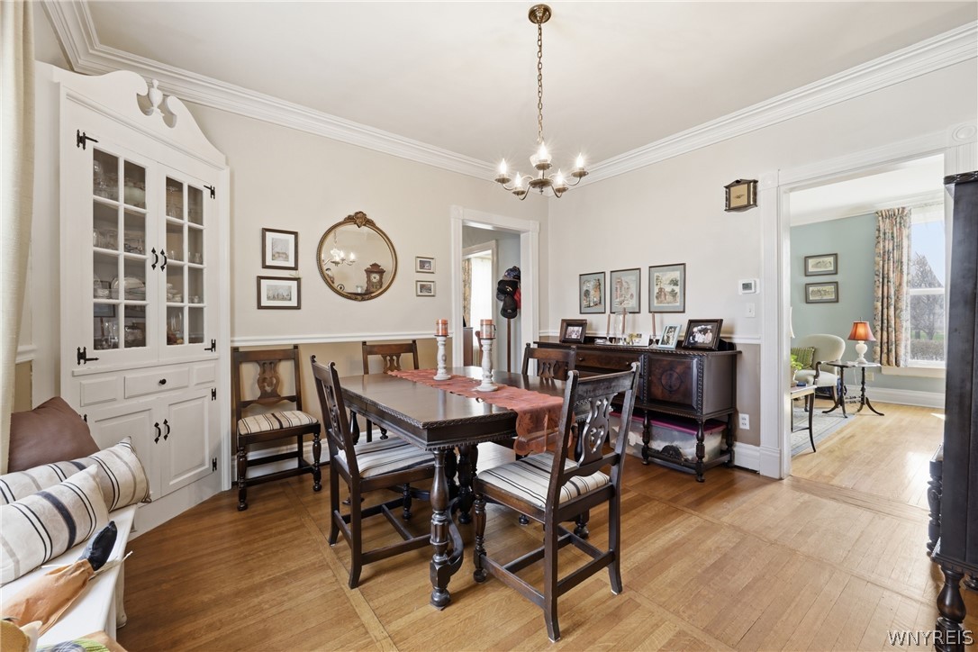 4140 Lewiston Road Niagara Falls, NY 14305 - Photo 16 of 44 Dining Room