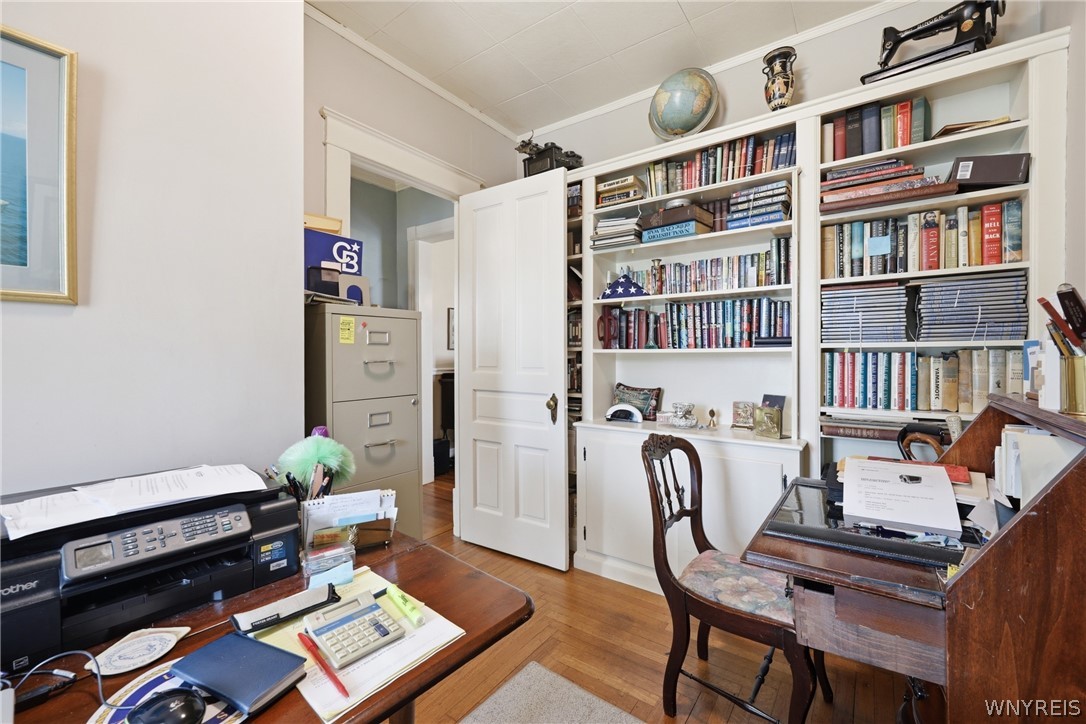 4140 Lewiston Road Niagara Falls, NY 14305 - Photo 19 of 44 Dining Room