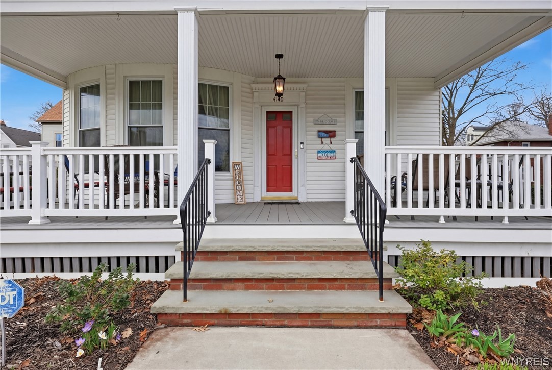 4140 Lewiston Road Niagara Falls, NY 14305 - Photo 2 of 44 Front Porch