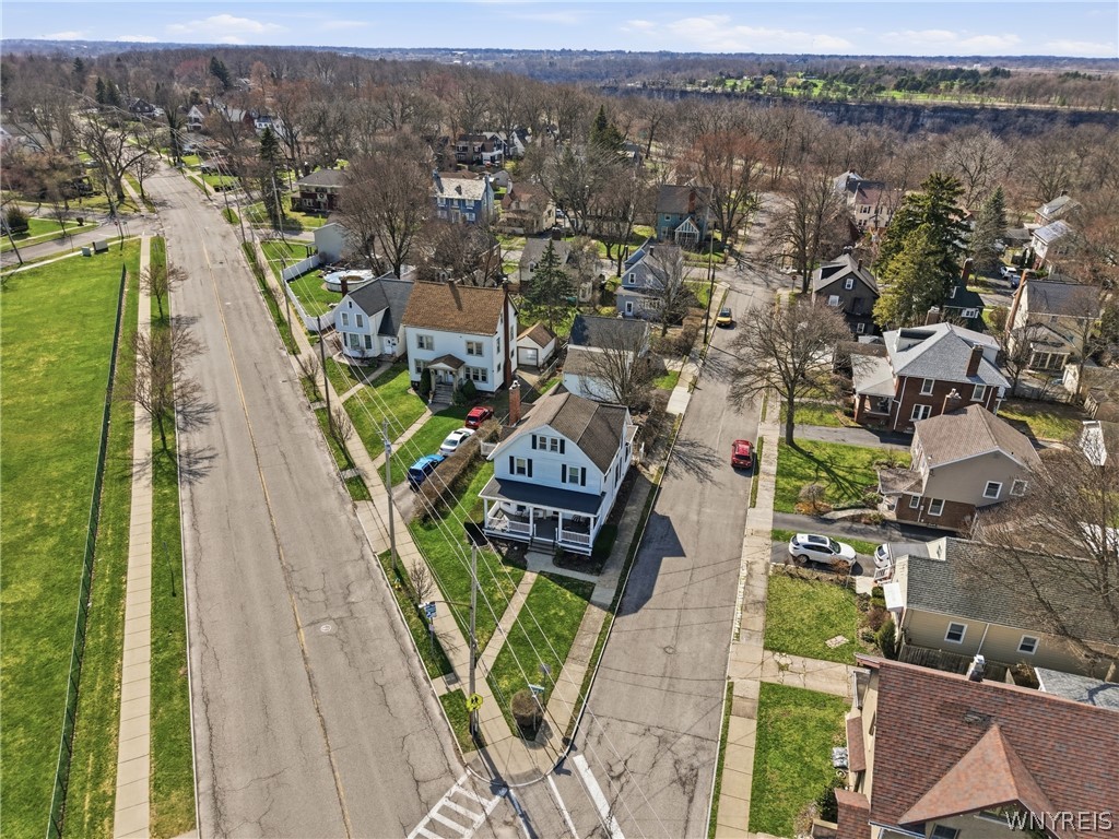 4140 Lewiston Road Niagara Falls, NY 14305 - Photo 37 of 44 Drone Shot showing proximity to the Niagara River