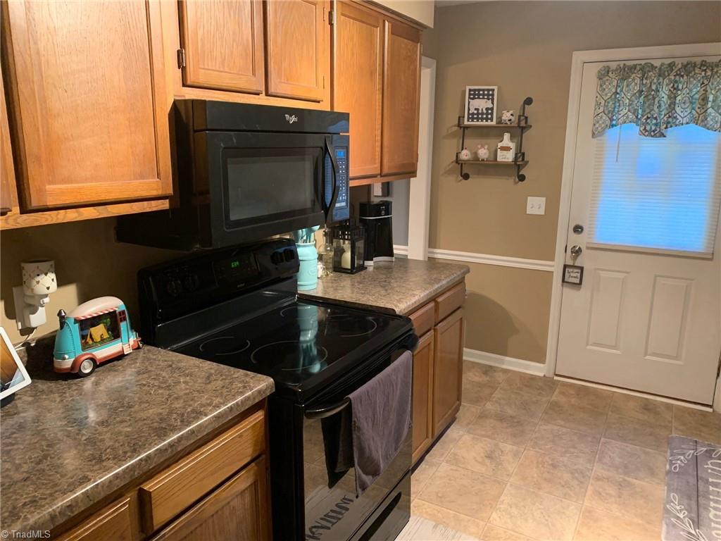 3594 Merry Ridge Road Tobaccoville, NC 27050 - Photo 4 of 7