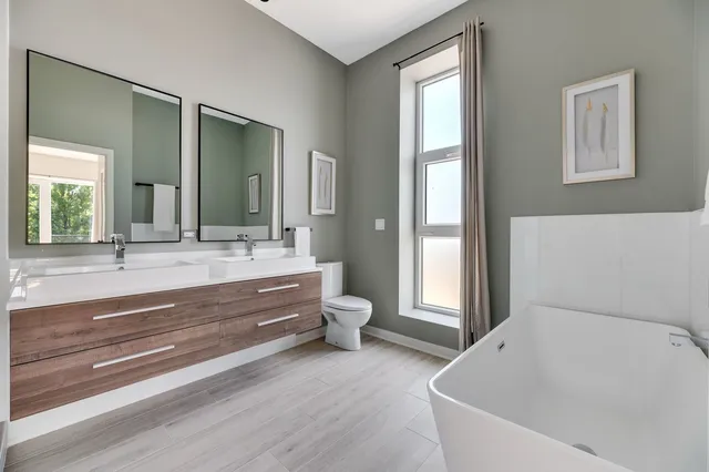 $2,550 | 280 Stonington Drive, Unit 108, Bloomingdale, IL 60108