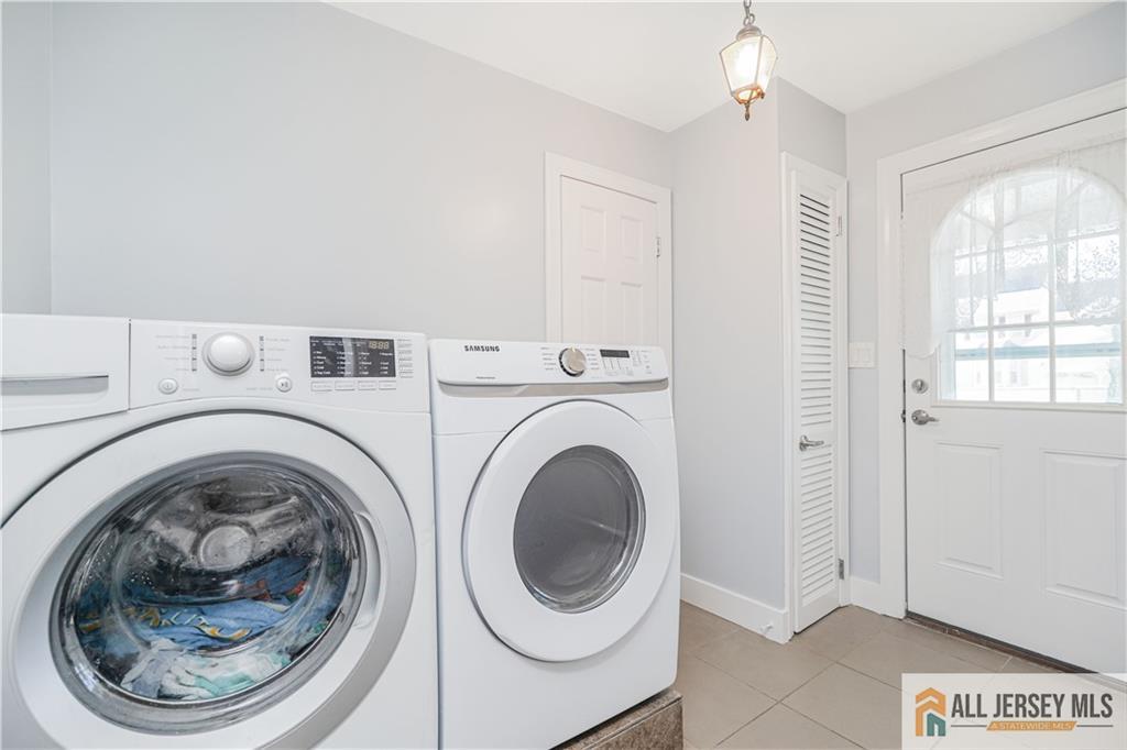 82 Milltown Road East Brunswick, NJ 08816 - Photo 23 of 45