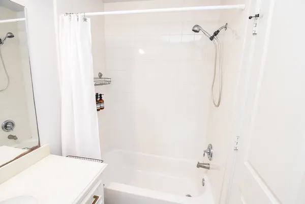 $1,350 | 1349 Heights Boulevard, Unit B, Houston, TX 77008