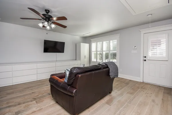 $1,350 | 1349 Heights Boulevard, Unit B, Houston, TX 77008