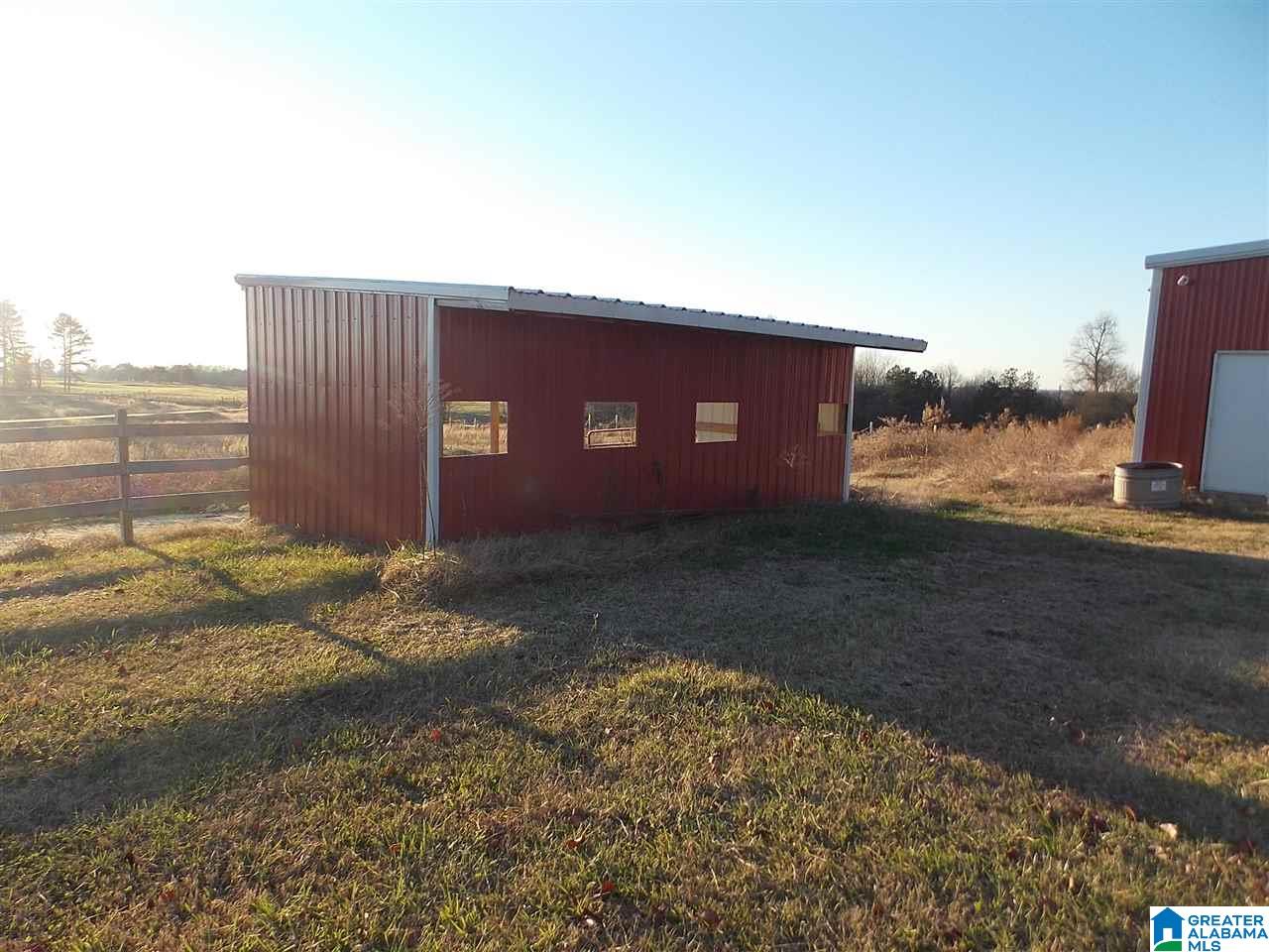 951 County Road 12 Oneonta, AL 35121 - Photo 36 of 44