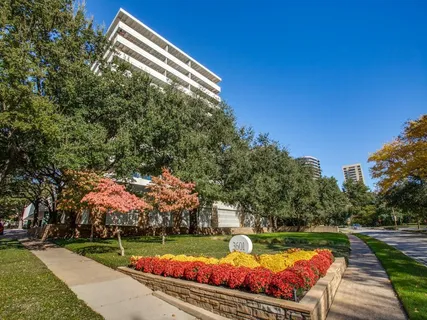 $2,950,000 | 3601 Turtle Creek Boulevard, Unit 404, Dallas, TX 75219
