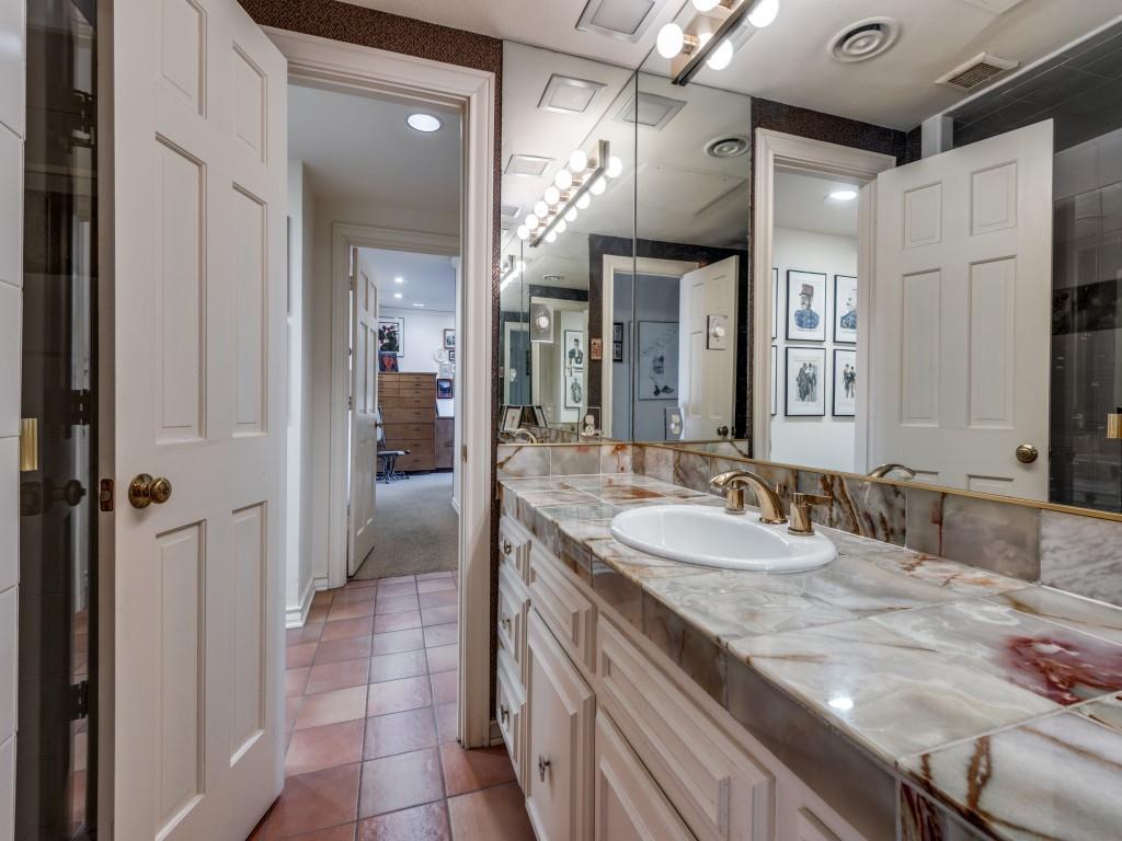 3601 Turtle Creek Boulevard, Unit 404 Dallas, TX 75219 - Photo 18 of 39