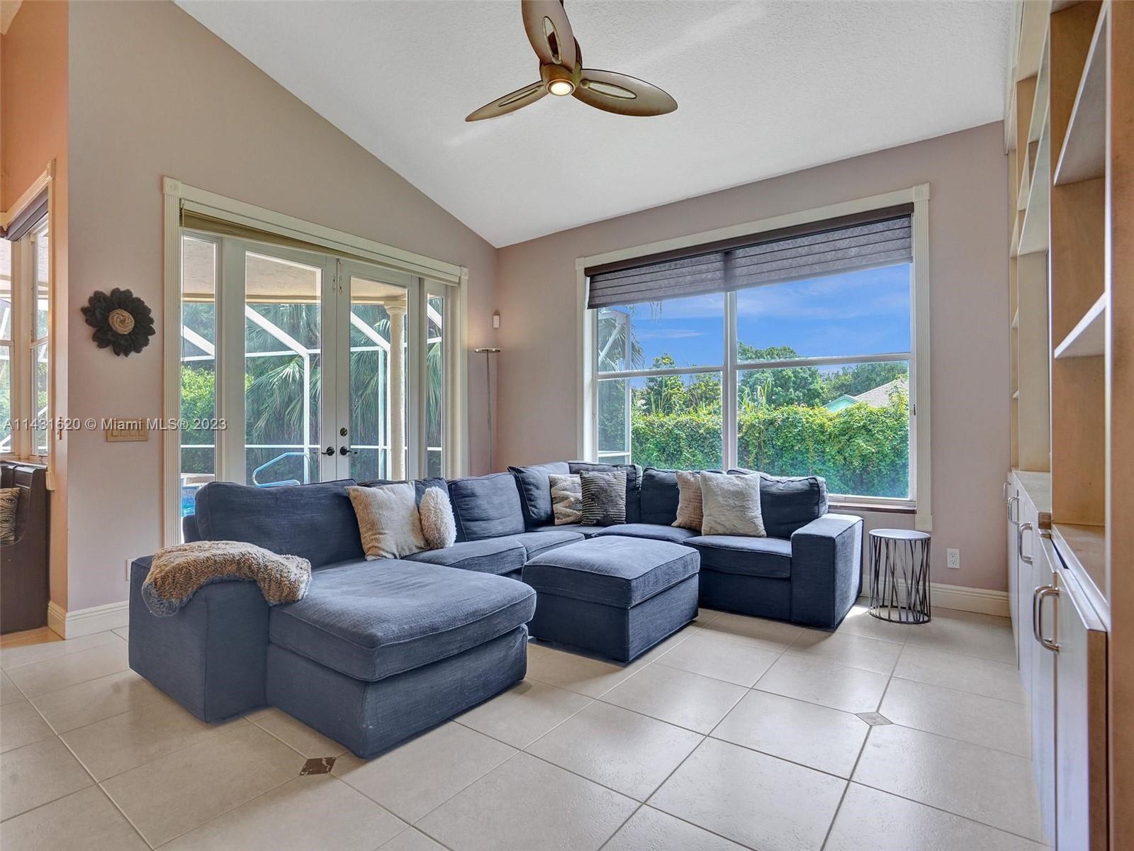 9601 Ridge Walk Court Davie, FL 33328 - Photo 17 of 61 Gallery Image 17