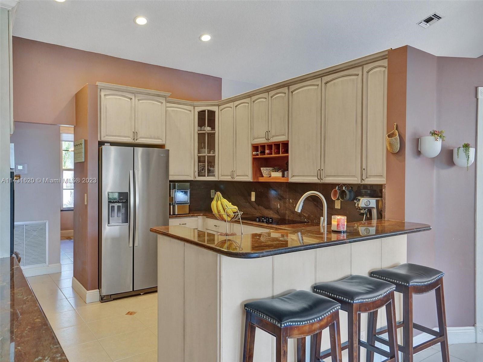 9601 Ridge Walk Court Davie, FL 33328 - Photo 21 of 61 Gallery Image 21