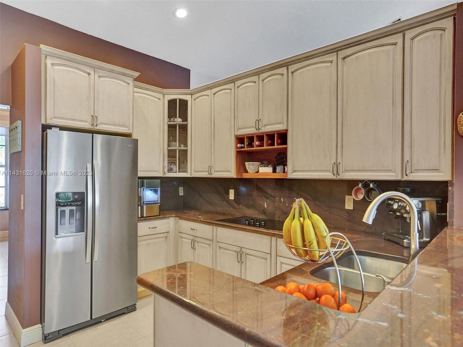 9601 Ridge Walk Court Davie, FL 33328 - Photo 24 of 61 Gallery Image 24