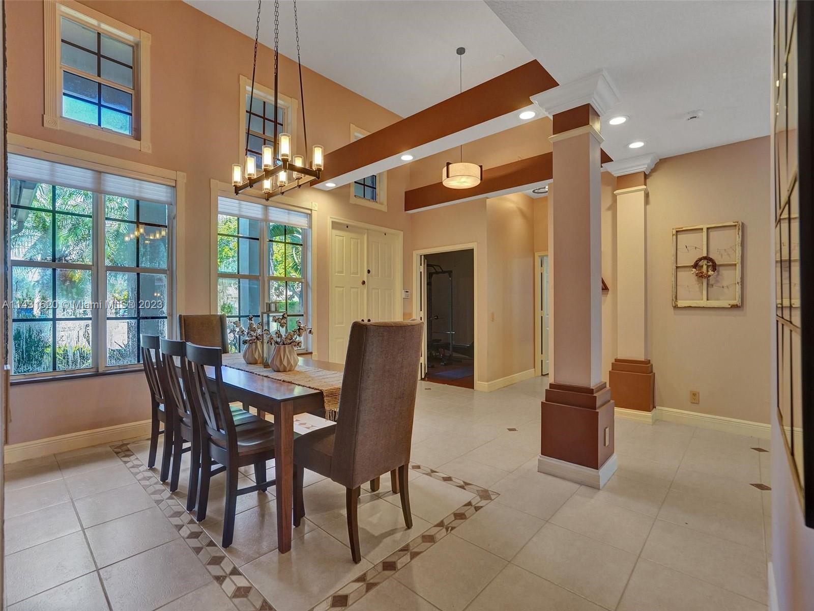 9601 Ridge Walk Court Davie, FL 33328 - Photo 6 of 61 Gallery Image 6