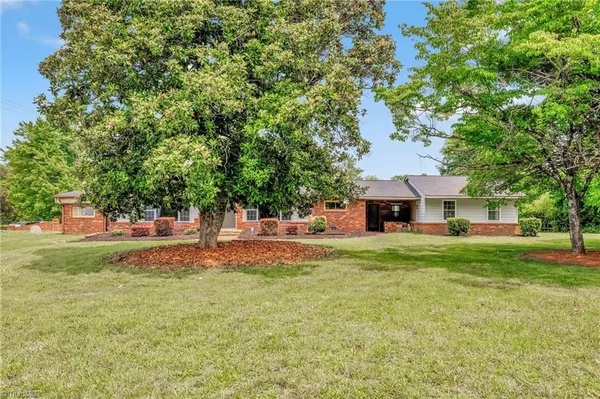 $465,000 | 7549 Sunnyvale Drive, High Point, NC 27265