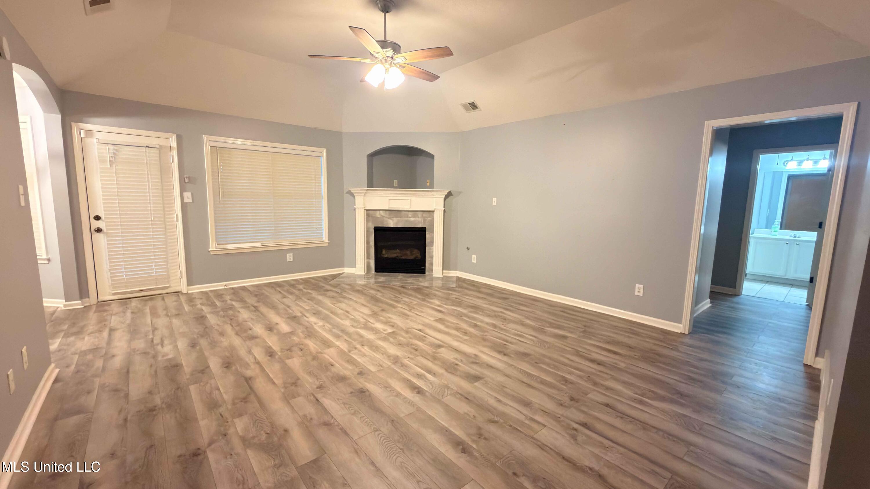 7831 Plantation Ridge Cove Olive Branch, MS 38654 - Photo 4 of 11 bong nga house_1-6